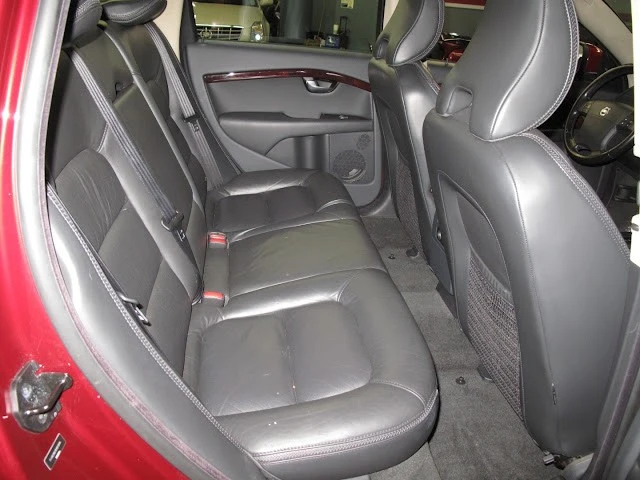 2008 Volvo XC70 3rd Gen - Image 19 of 31