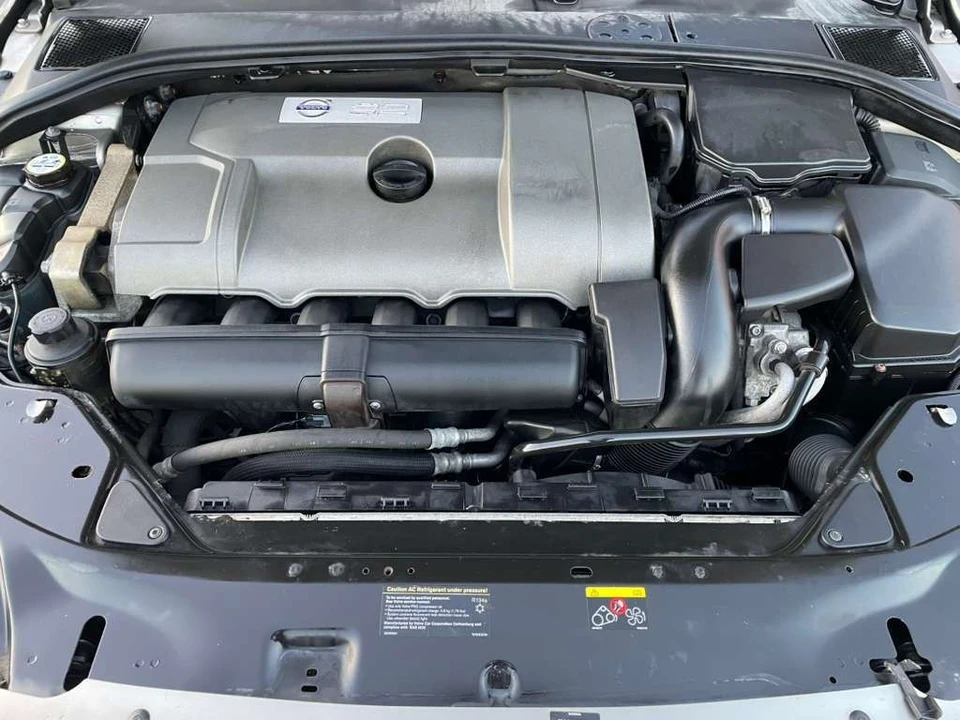2008 Volvo XC70 3rd Gen - Image 15 of 17