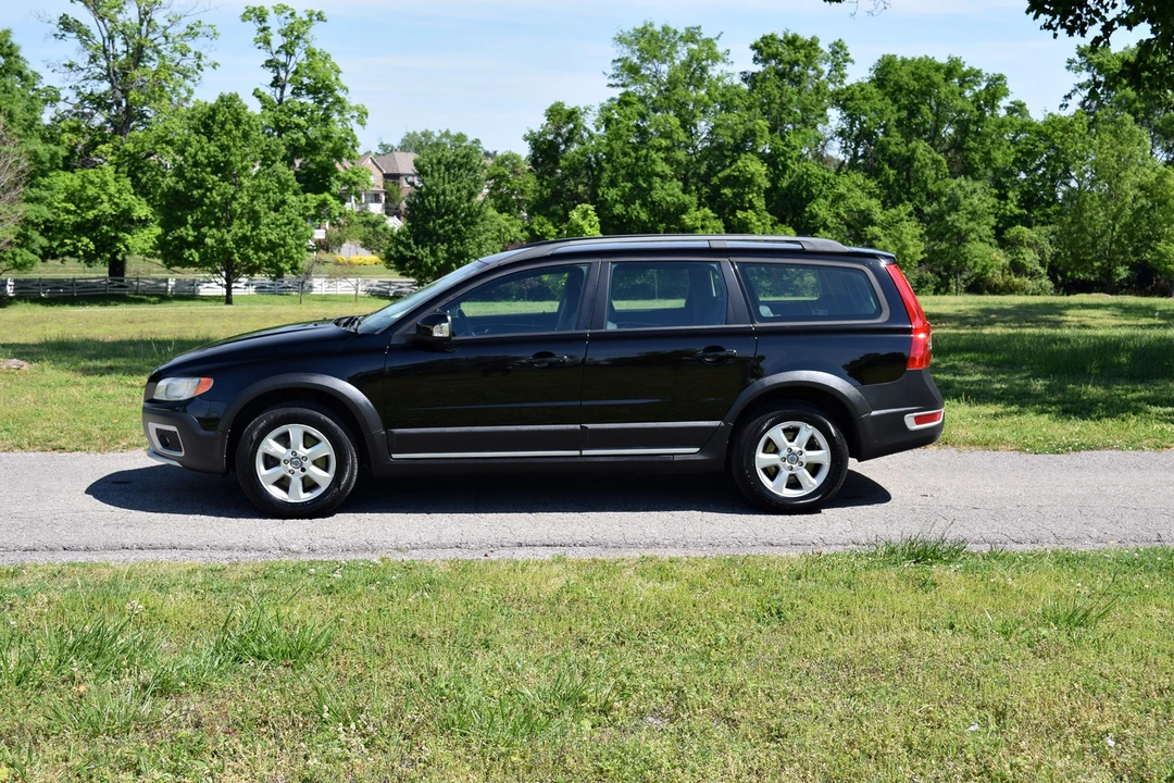 2008 Volvo XC70 3rd Gen - Image 11 of 31