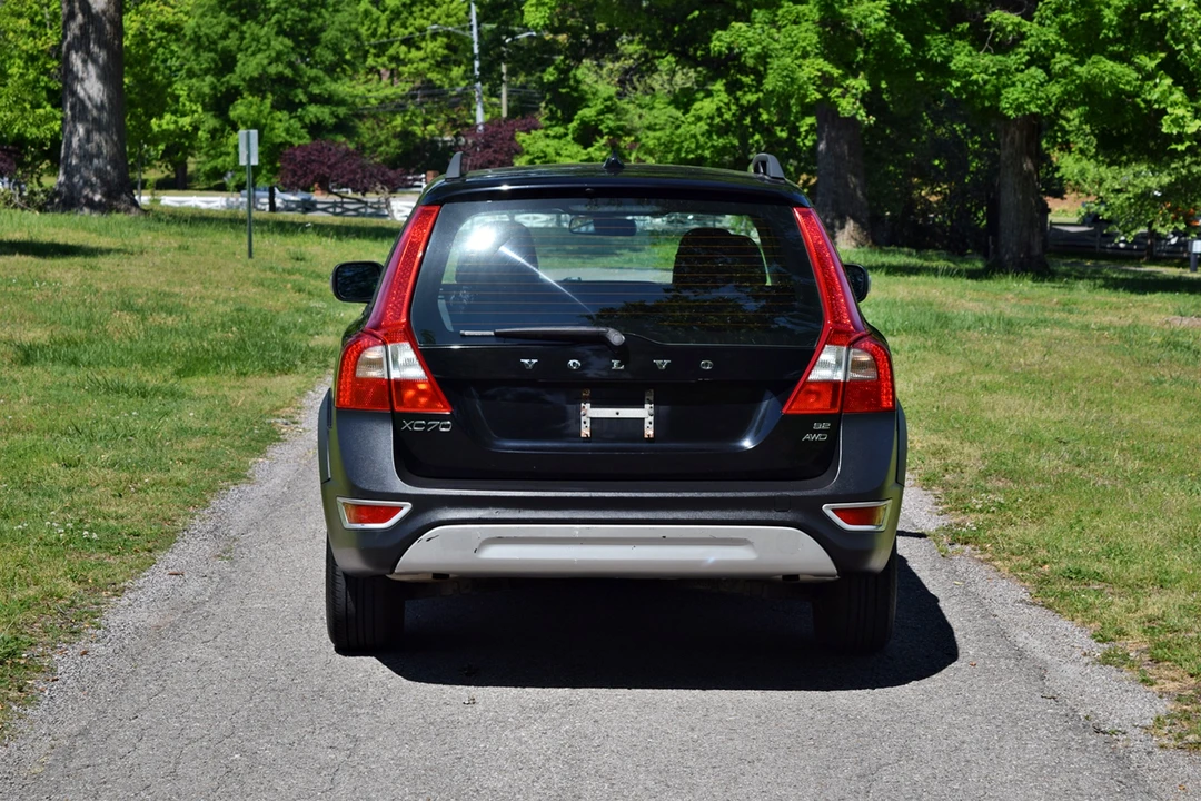 2008 Volvo XC70 3rd Gen - Image 9 of 31