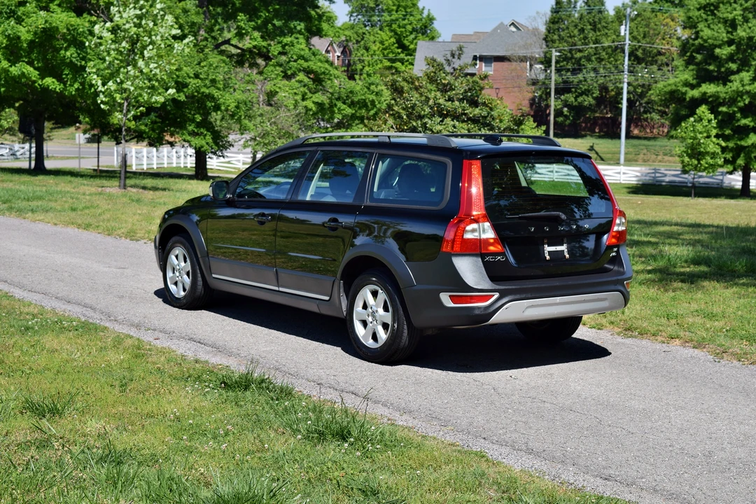 2008 Volvo XC70 3rd Gen - Image 10 of 31