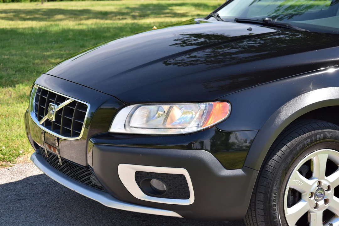 2008 Volvo XC70 3rd Gen - Image 14 of 31