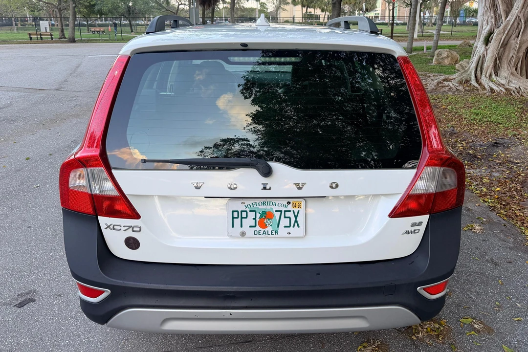 2008 Volvo XC70 3rd Gen - Image 5 of 31