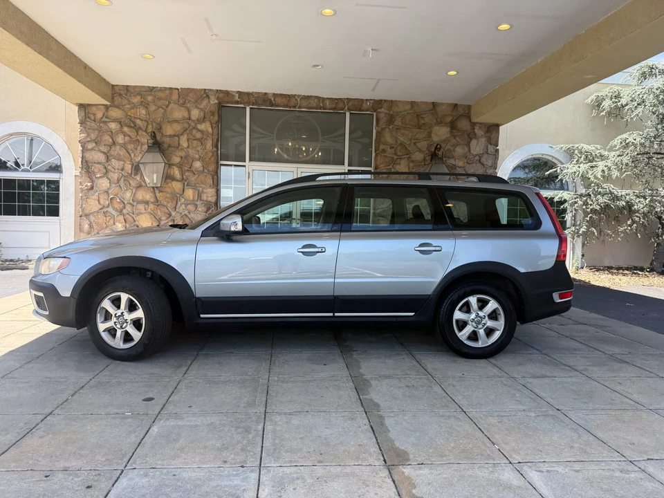 2008 Volvo XC70 3rd Gen - Image 6 of 31