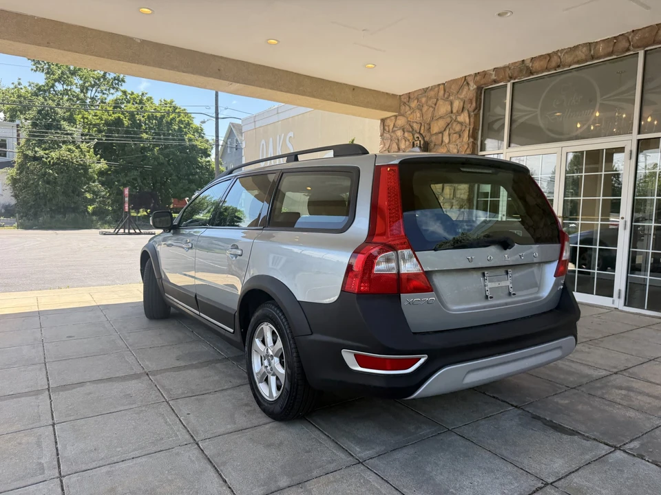 2008 Volvo XC70 3rd Gen - Image 9 of 31