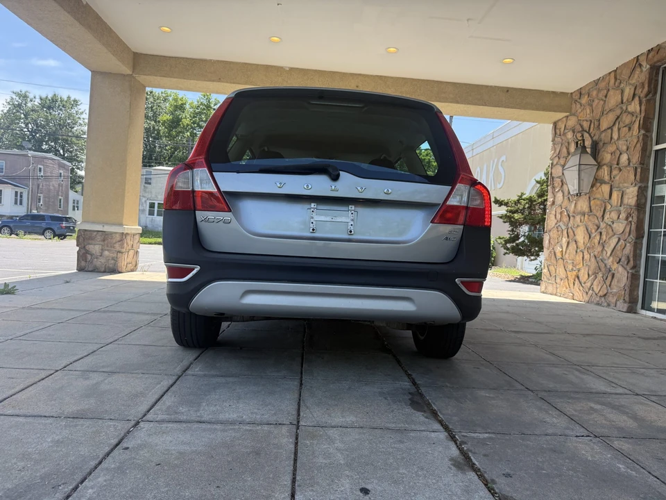 2008 Volvo XC70 3rd Gen - Image 11 of 31