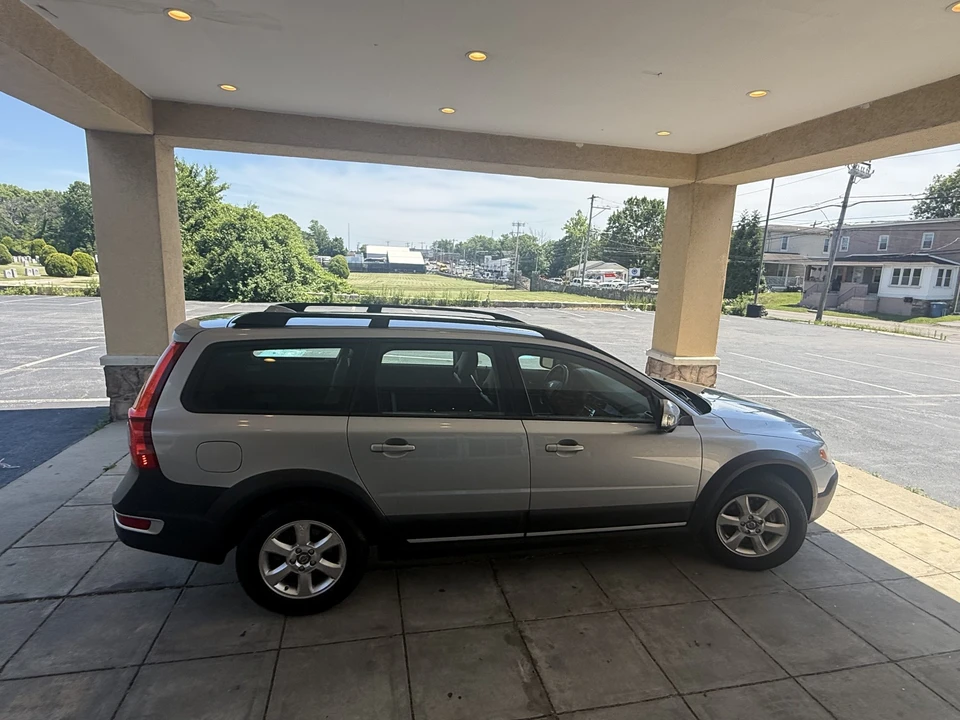 2008 Volvo XC70 3rd Gen - Image 19 of 31