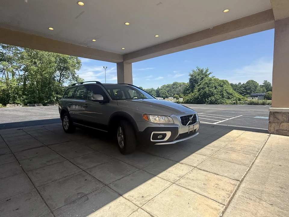 2008 Volvo XC70 3rd Gen - Image 21 of 31