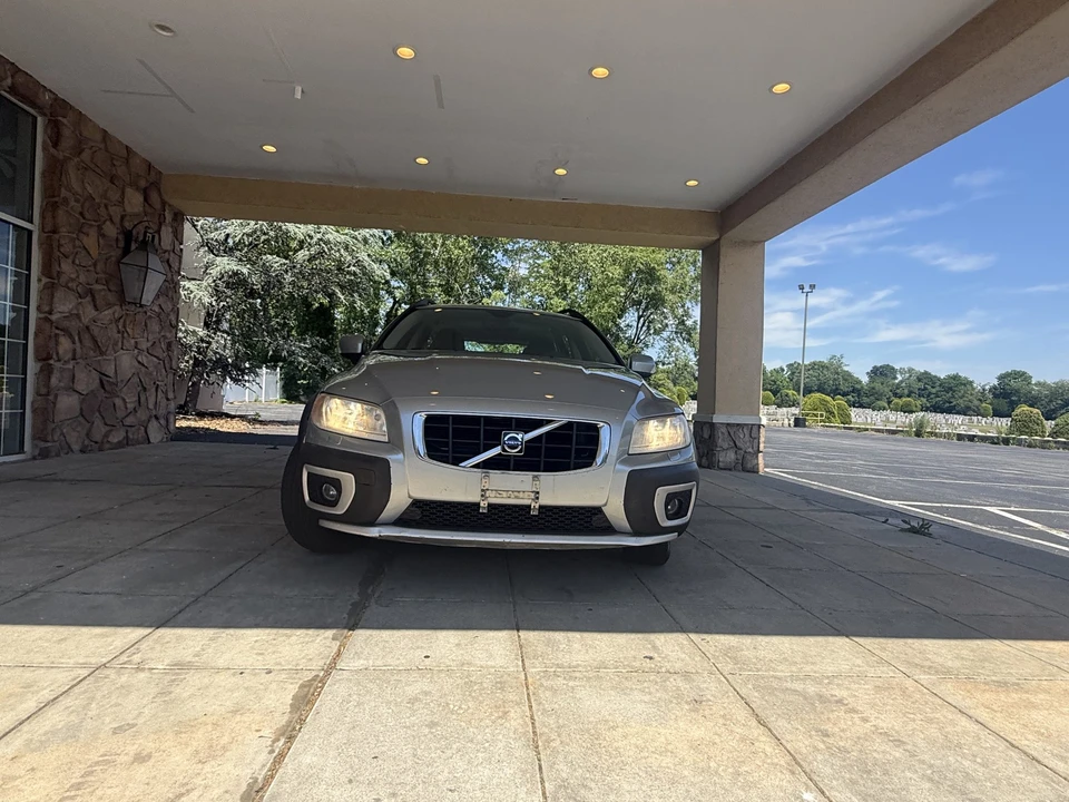 2008 Volvo XC70 3rd Gen - Image 23 of 31