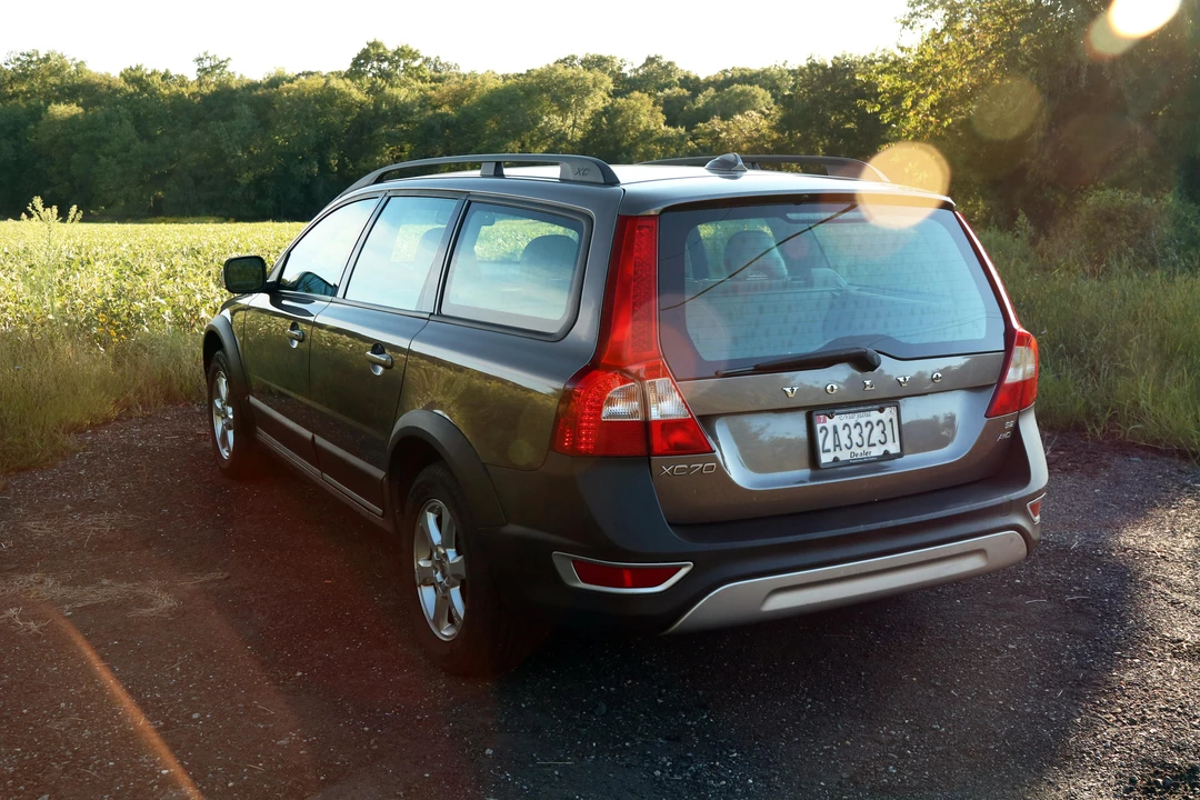 2008 Volvo XC70 3rd Gen - Image 9 of 31