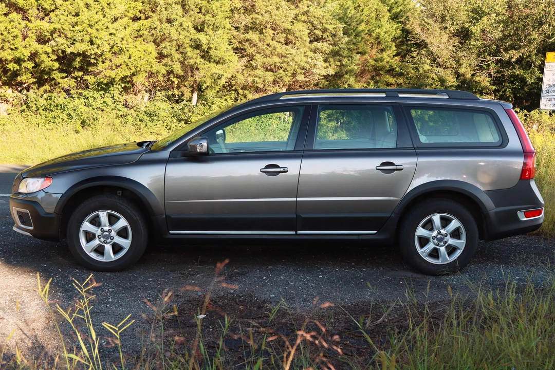 2008 Volvo XC70 3rd Gen - Image 4 of 31
