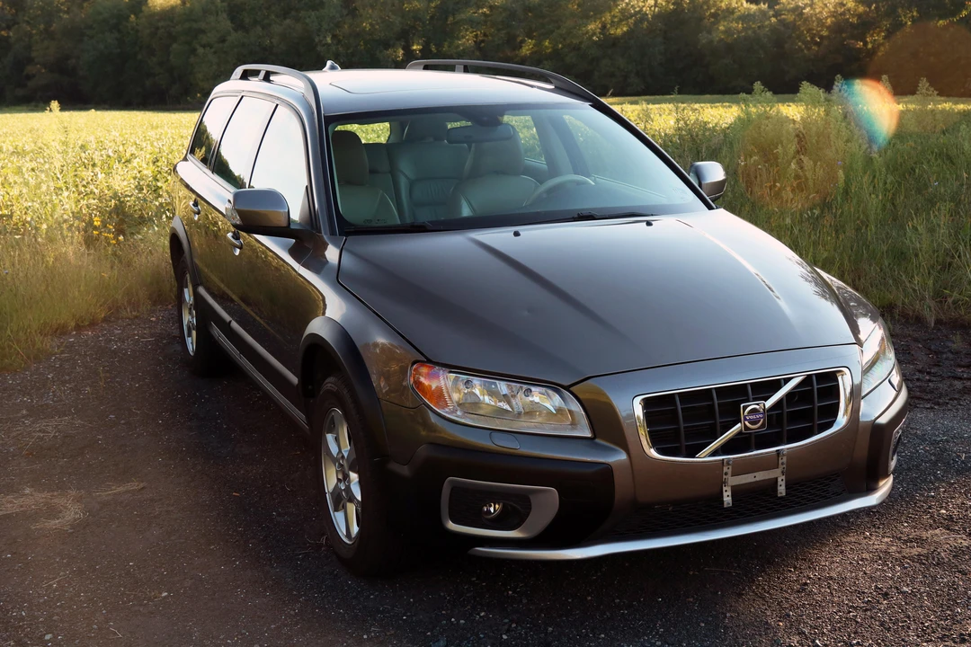 2008 Volvo XC70 3rd Gen - Image 14 of 31