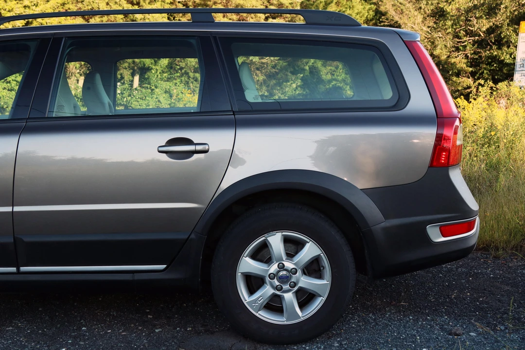 2008 Volvo XC70 3rd Gen - Image 25 of 31