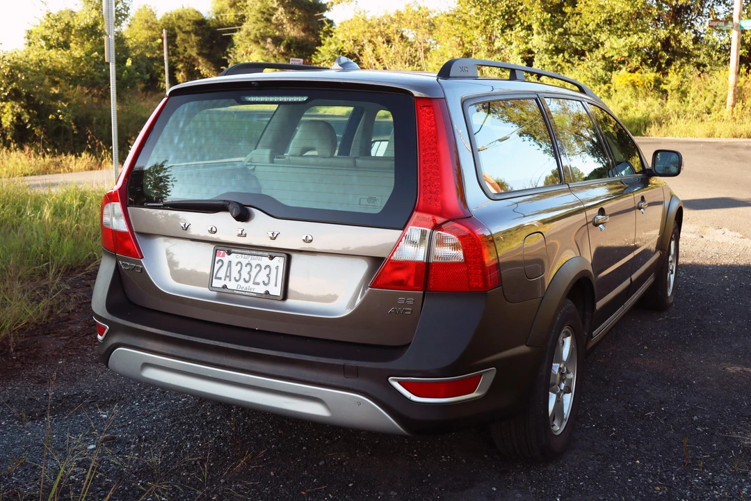 2008 Volvo XC70 3rd Gen - Image 11 of 31