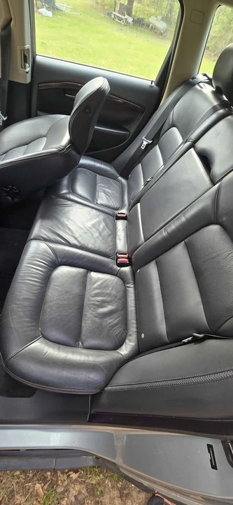 2008 Volvo XC70 3rd Gen - Image 9 of 13