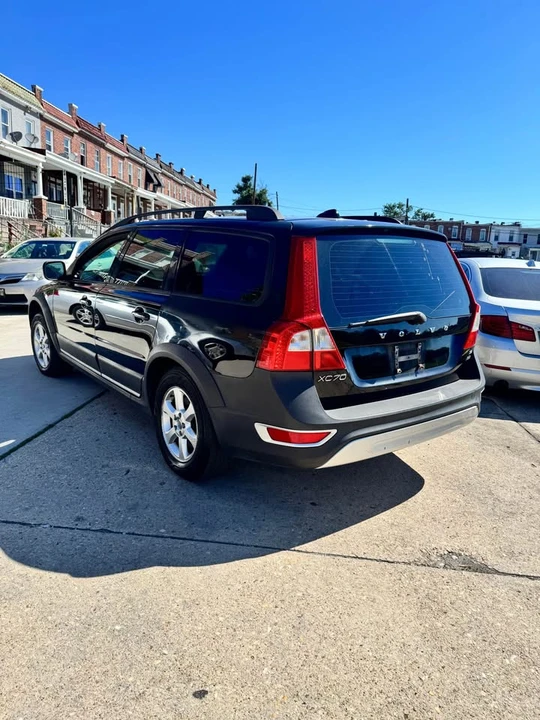 2008 Volvo XC70 3rd Gen - Image 9 of 11