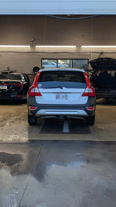 2008 Volvo XC70 3rd Gen - Image 11 of 12