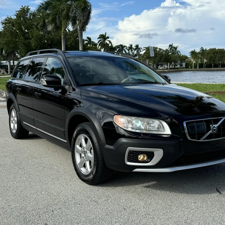 2008 Volvo XC70 3rd Gen - Image 3 of 12