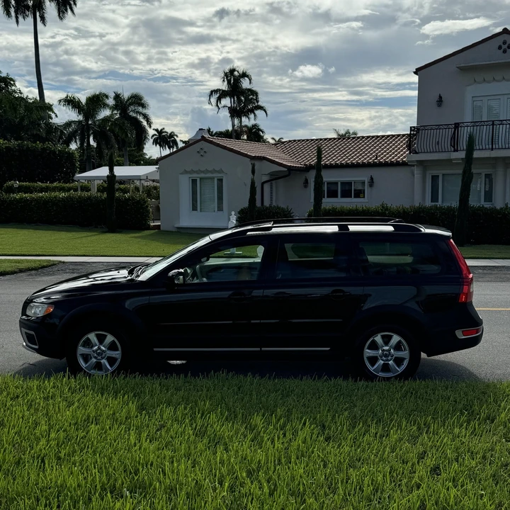 2008 Volvo XC70 3rd Gen - Image 7 of 12