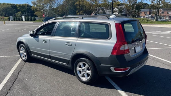 2008 Volvo XC70 3rd Gen - Image 3 of 12