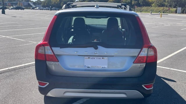 2008 Volvo XC70 3rd Gen - Image 9 of 12