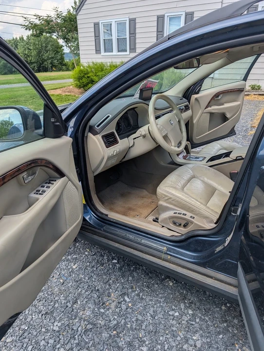 2008 Volvo XC70 3rd Gen - Image 9 of 9