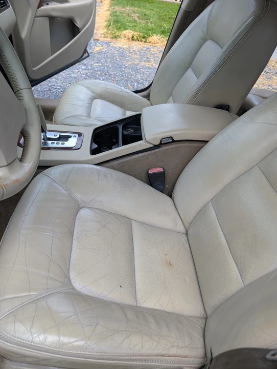 2008 Volvo XC70 3rd Gen - Image 4 of 9