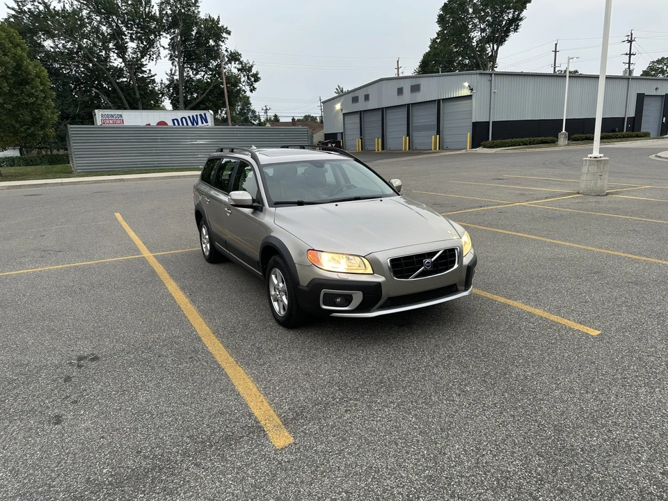 2008 Volvo XC70 3rd Gen - Image 7 of 19