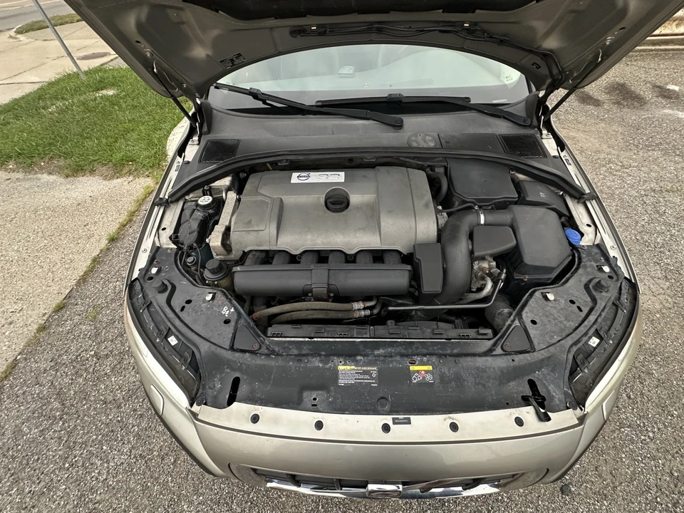 2008 Volvo XC70 3rd Gen - Image 12 of 19
