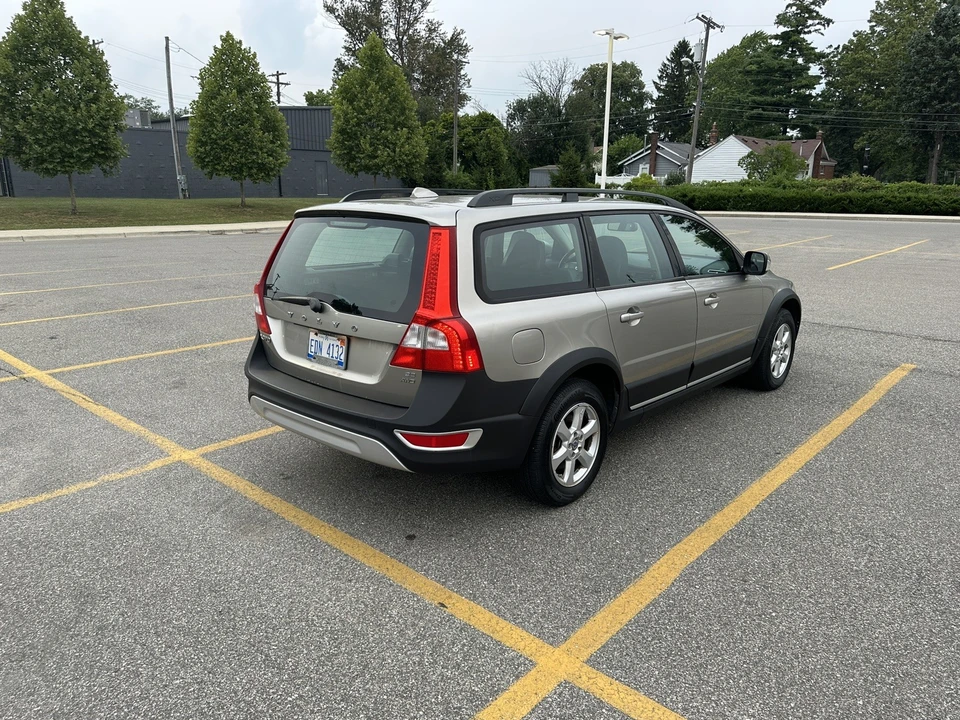 2008 Volvo XC70 3rd Gen - Image 3 of 19