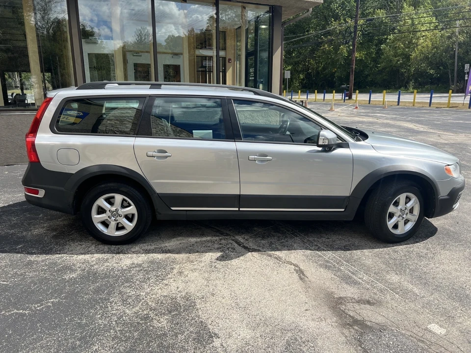 2008 Volvo XC70 3rd Gen - Image 4 of 16