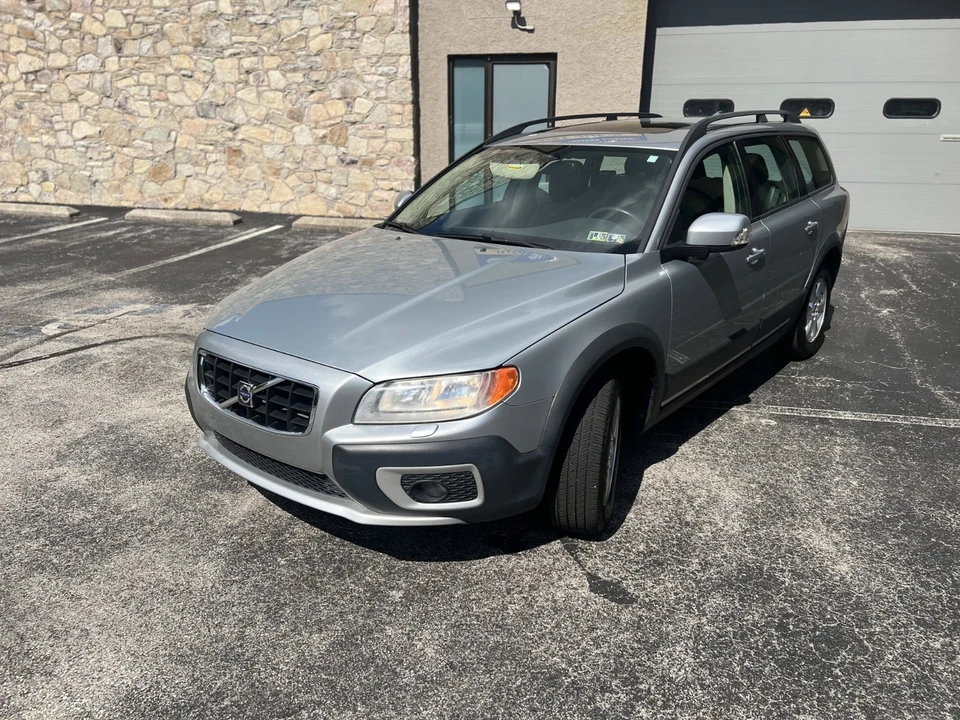 2008 Volvo XC70 3rd Gen - Image 13 of 16