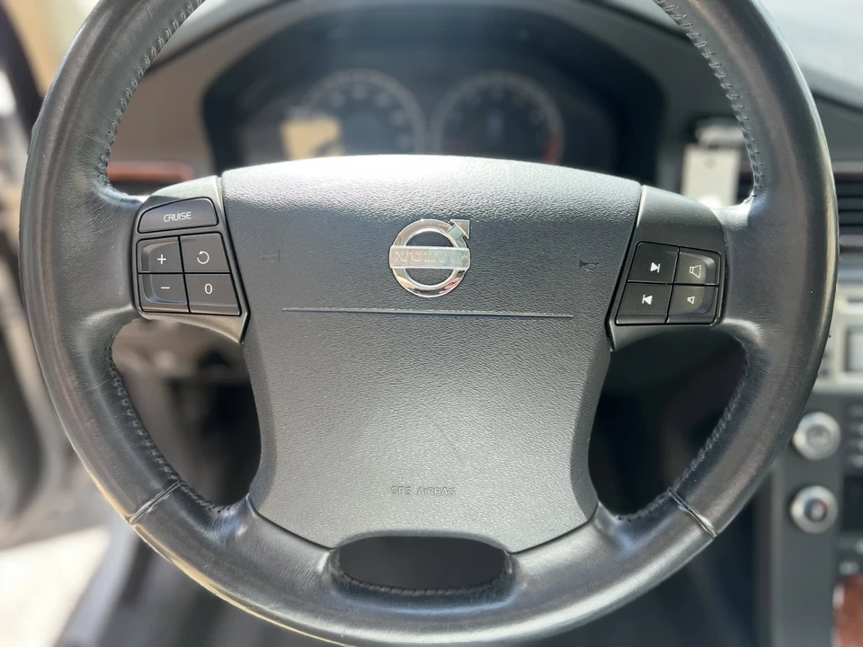 2008 Volvo XC70 3rd Gen - Image 10 of 16