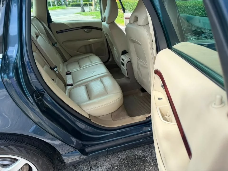 2008 Volvo V70 3rd Gen - Image 9 of 15