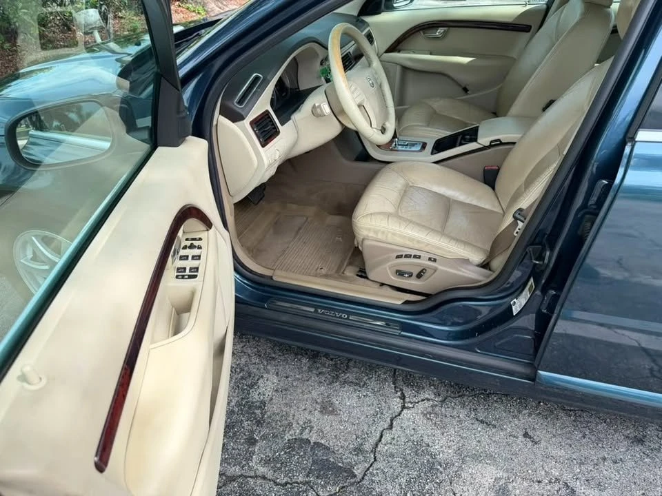 2008 Volvo V70 3rd Gen - Image 7 of 15