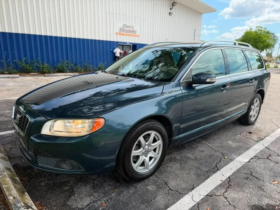 2008 Volvo V70 3rd Gen - Image 5 of 15