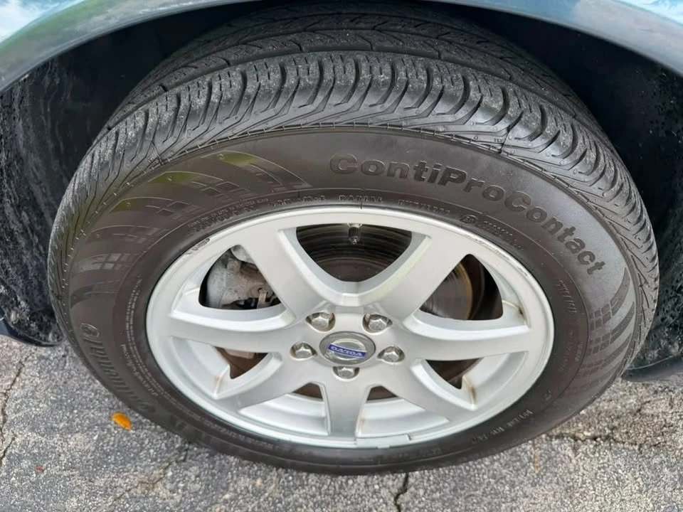 2008 Volvo V70 3rd Gen - Image 14 of 15
