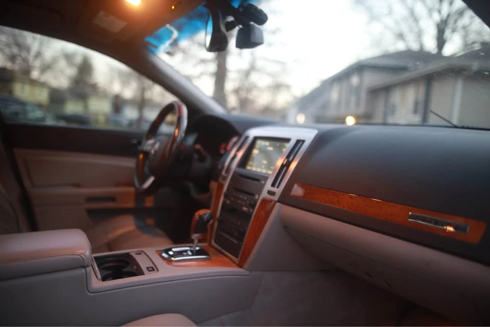 2008 Cadillac STS - Image 7 of 8