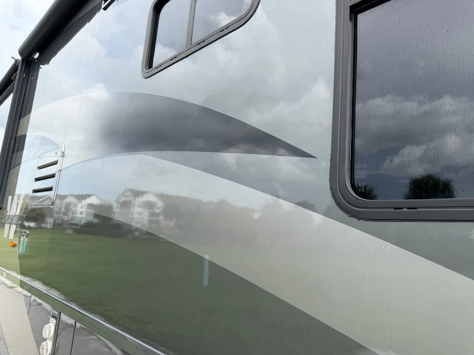 2008 Winnebago - Image 28 of 31