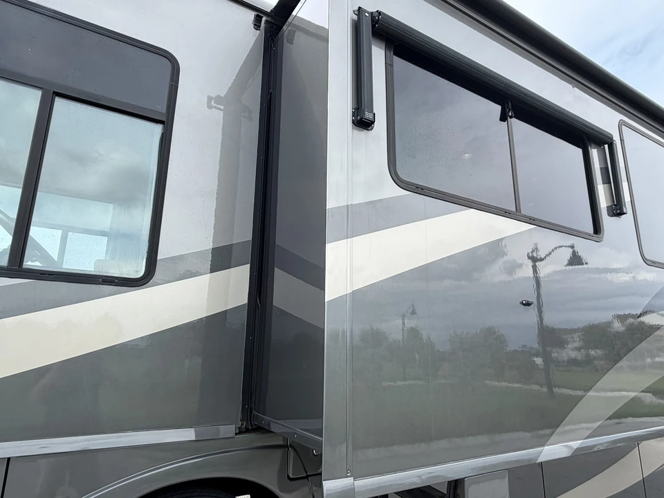 2008 Winnebago - Image 20 of 31