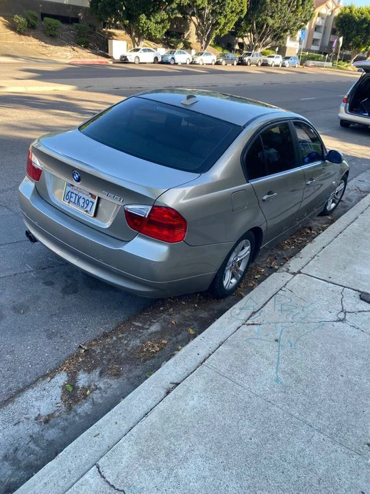 2008 BMW E90 3 Series Sedan - Image 3 of 4