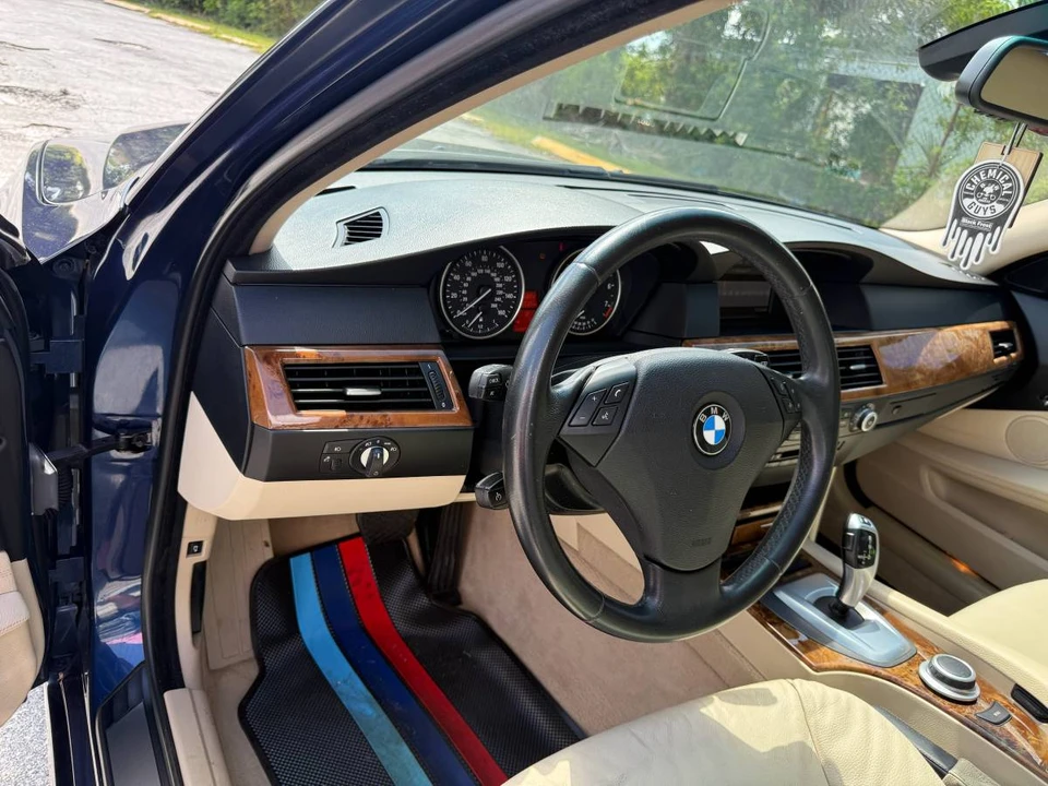 2008 BMW E60 5 Series Sedan - Image 15 of 20