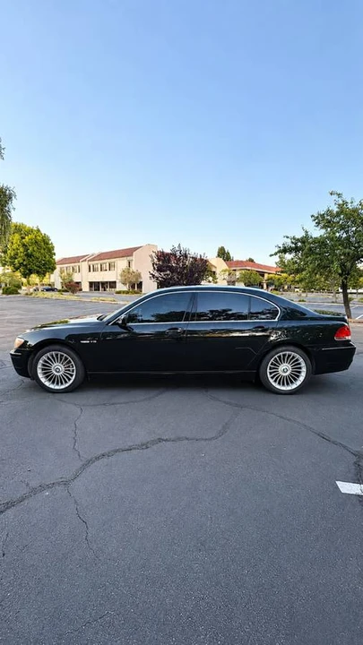 2008 BMW E65/E66 750i & 760i Sedan - Image 2 of 21