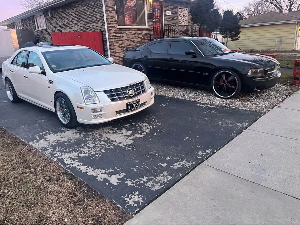 2008 Cadillac STS - Image 2 of 2