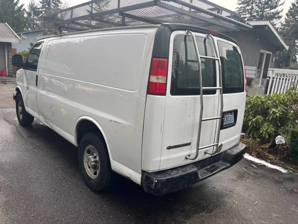 2008 Chevrolet Express - Image 6 of 8