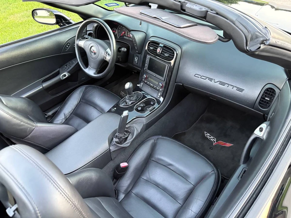 2008 Chevrolet Corvette C6 - Image 10 of 13