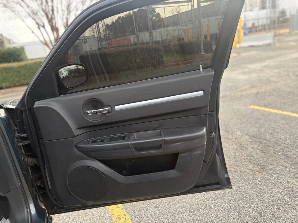 2008 Dodge Charger 6th Gen - Image 9 of 10