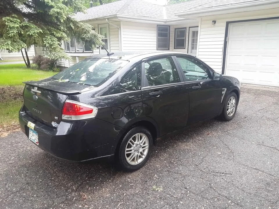 2008 Ford Focus 2nd Gen - Image 2 of 9