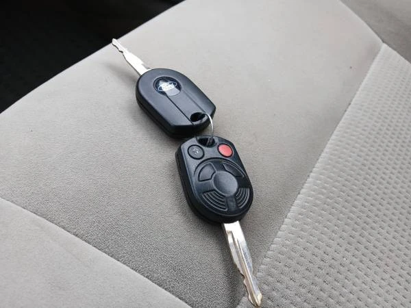 2008 Ford Fusion 1st Gen - Image 12 of 17