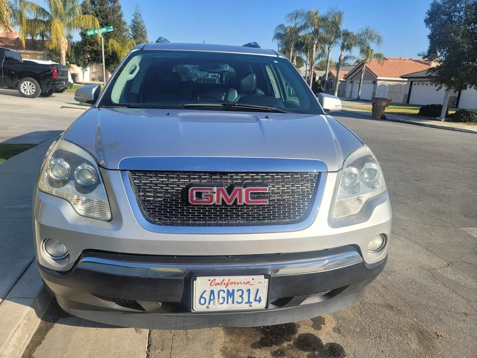 2008 GMC Acadia - Image 3 of 10